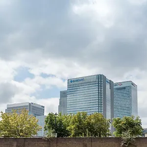 Centra Wharf Apartment London