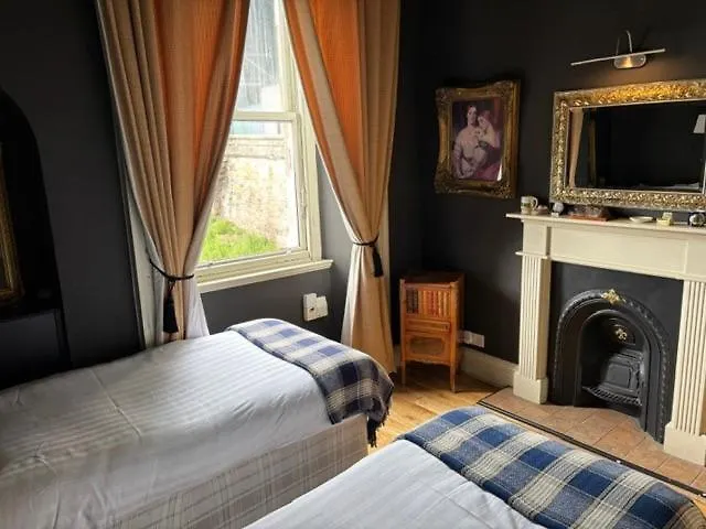 The Castle Esplanade Residence Edinburgh 0*,  Großbritannien